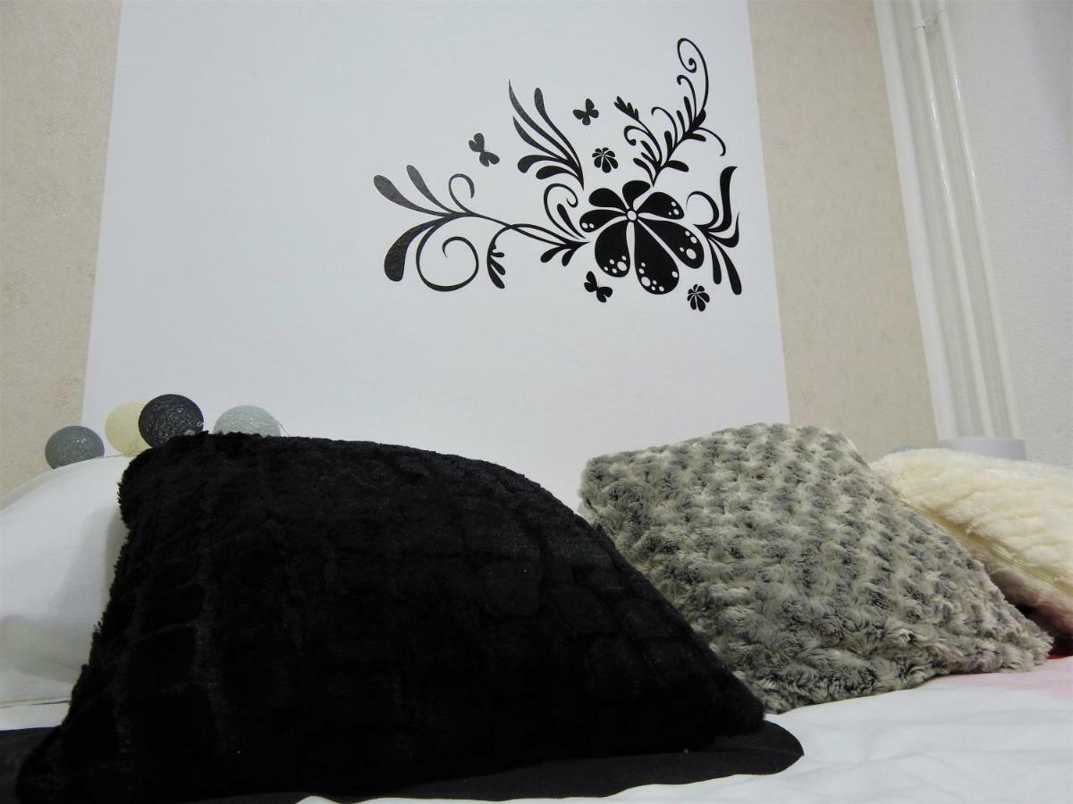 Sweet Dreams Apartment Varazdin Bagian luar foto